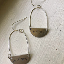 Load image into Gallery viewer, Hammered SILVER half circles and pearls hoop earrings
